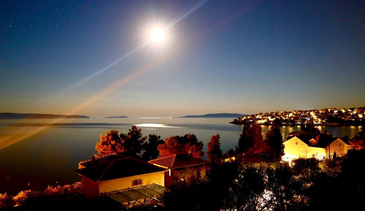 Apartment Jure Trogir Bagian luar foto