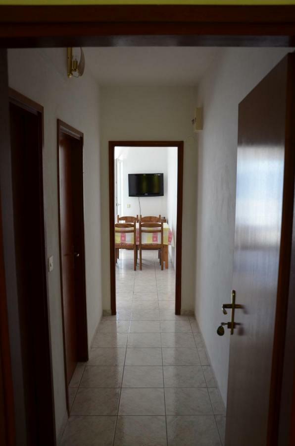 Apartment Jure Trogir Bagian luar foto